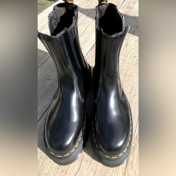 Dr. Martens Shoes - Dr Martens 2976 Max Platform Chelsea Black Leather Boot